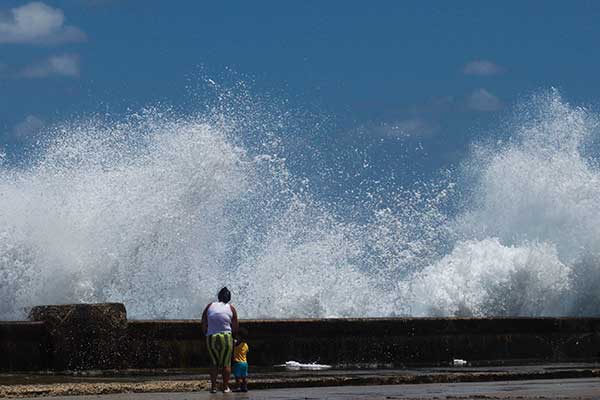 waves along the Malecon